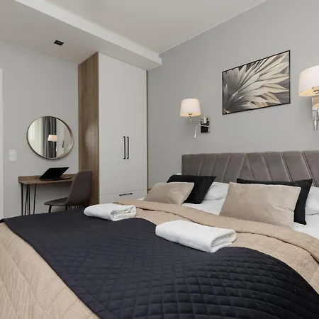 Stunning Family Apartment Ursynow With Parking & Balcony By Noclegi Renters Warsaw Exterior photo