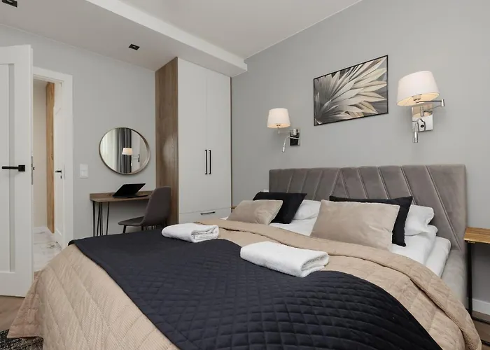 Stunning Family Apartment Ursynow With Parking & Balcony By Noclegi Renters