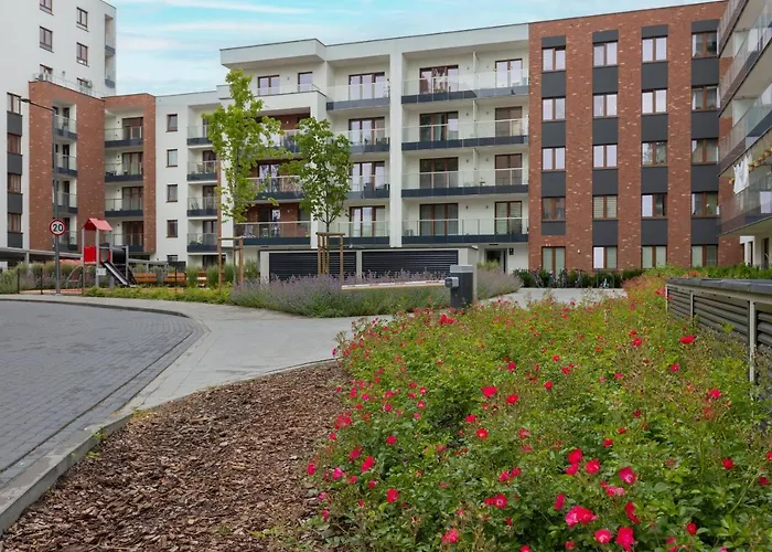 Stunning Family Apartment Ursynow With Parking & Balcony By Noclegi Renters